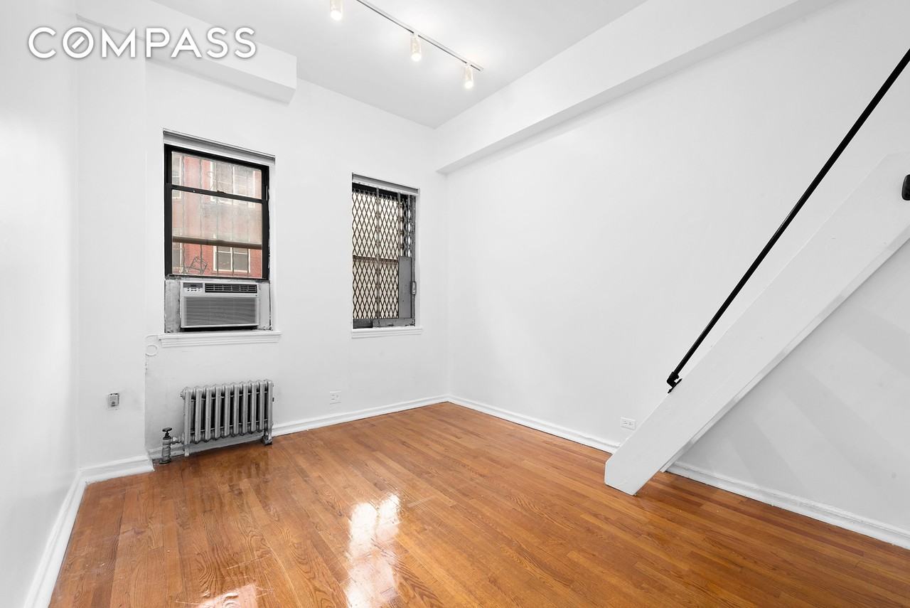 15934 Riverside Dr W #1F90 - Photo 3 of 14