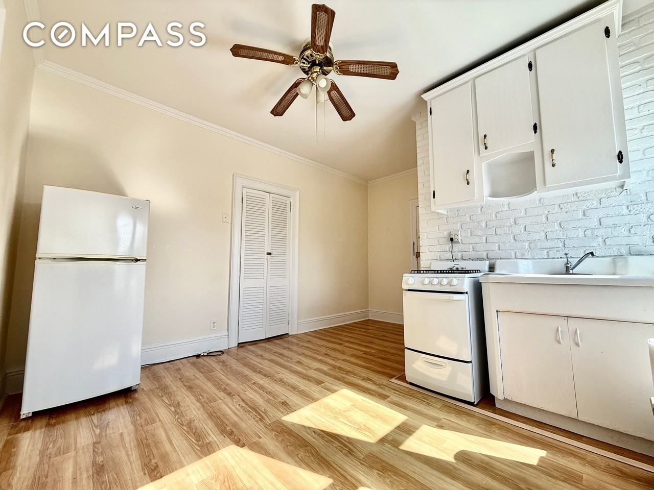 57 71st St #3 - Photo 2 of 6