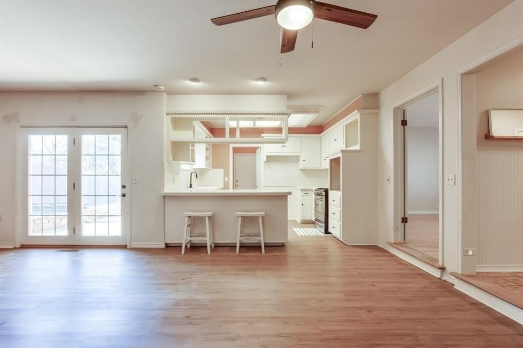 11208 Surrey Hills Blvd - Photo 5 of 16