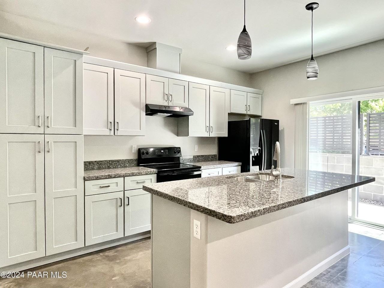 720 N Walnut St Apt 13 - Photo 4 of 26