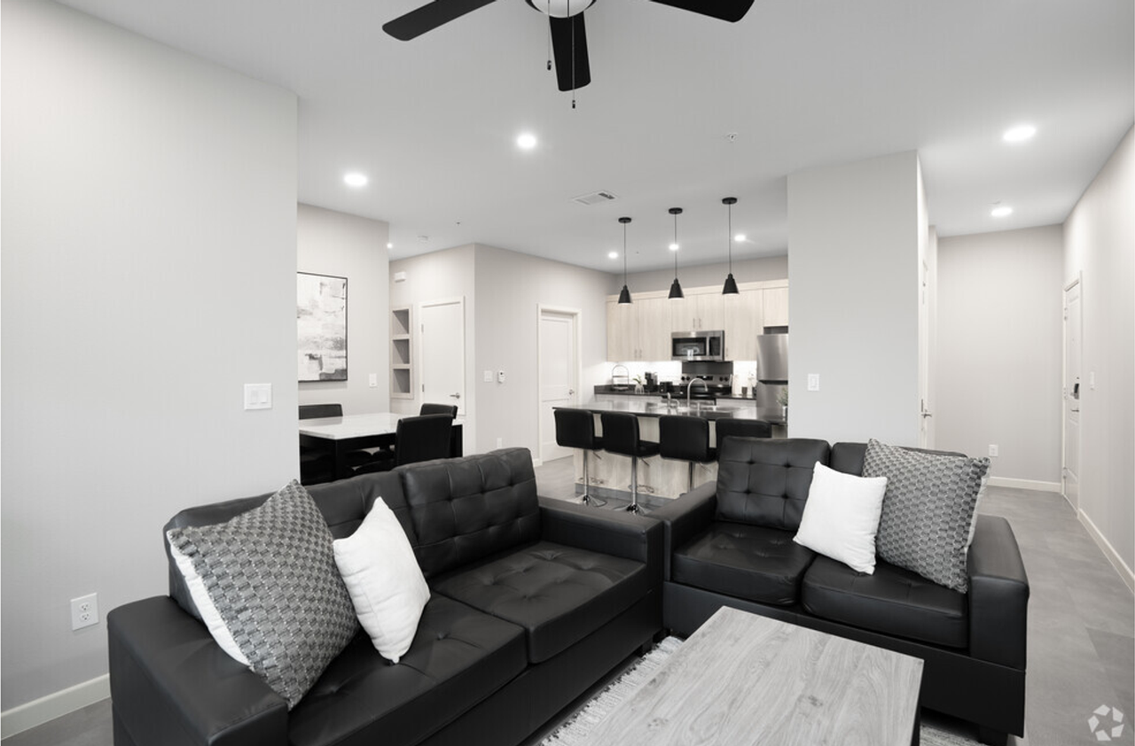 Palma Vista Apartments - Photo 5 of 33