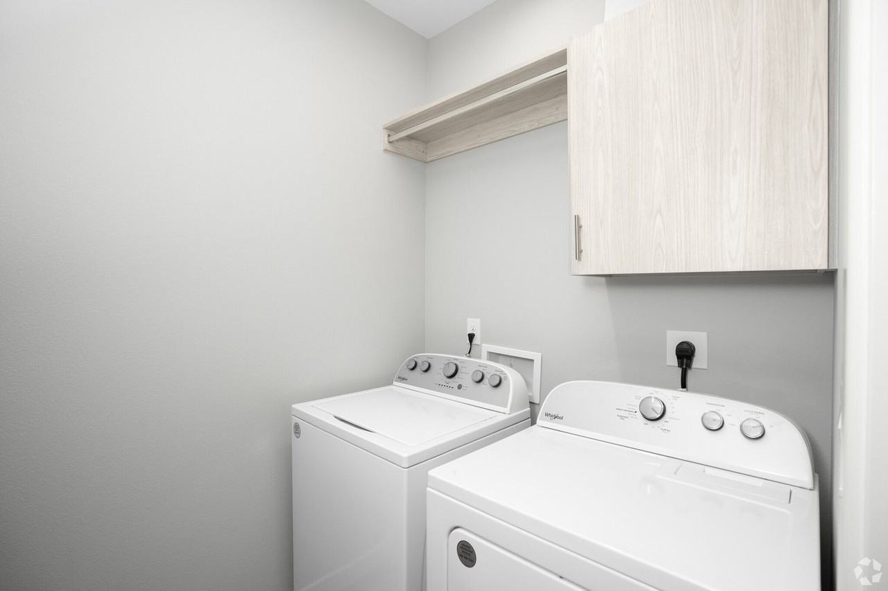 Palma Vista Apartments - Photo 7 of 33