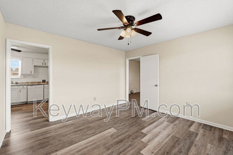 211 S Belair Rd - Photo 5 of 14