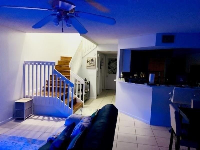 8121 Southgate Blvd - Photo 3 of 8