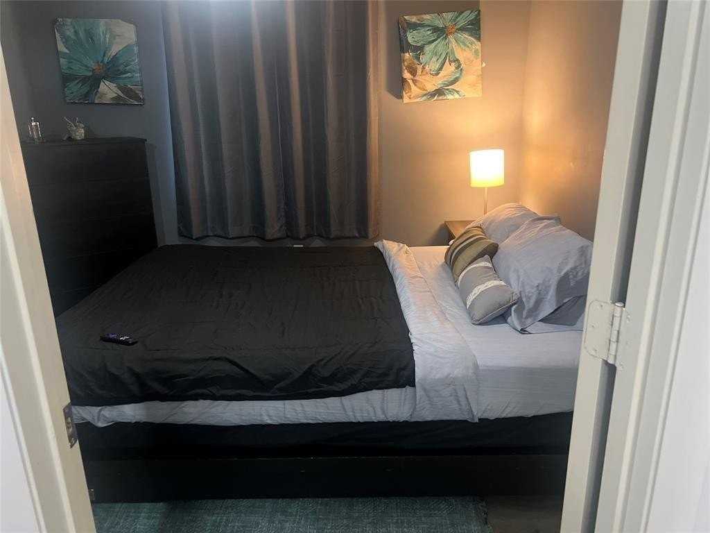 8121 Southgate Blvd - Photo 6 of 8