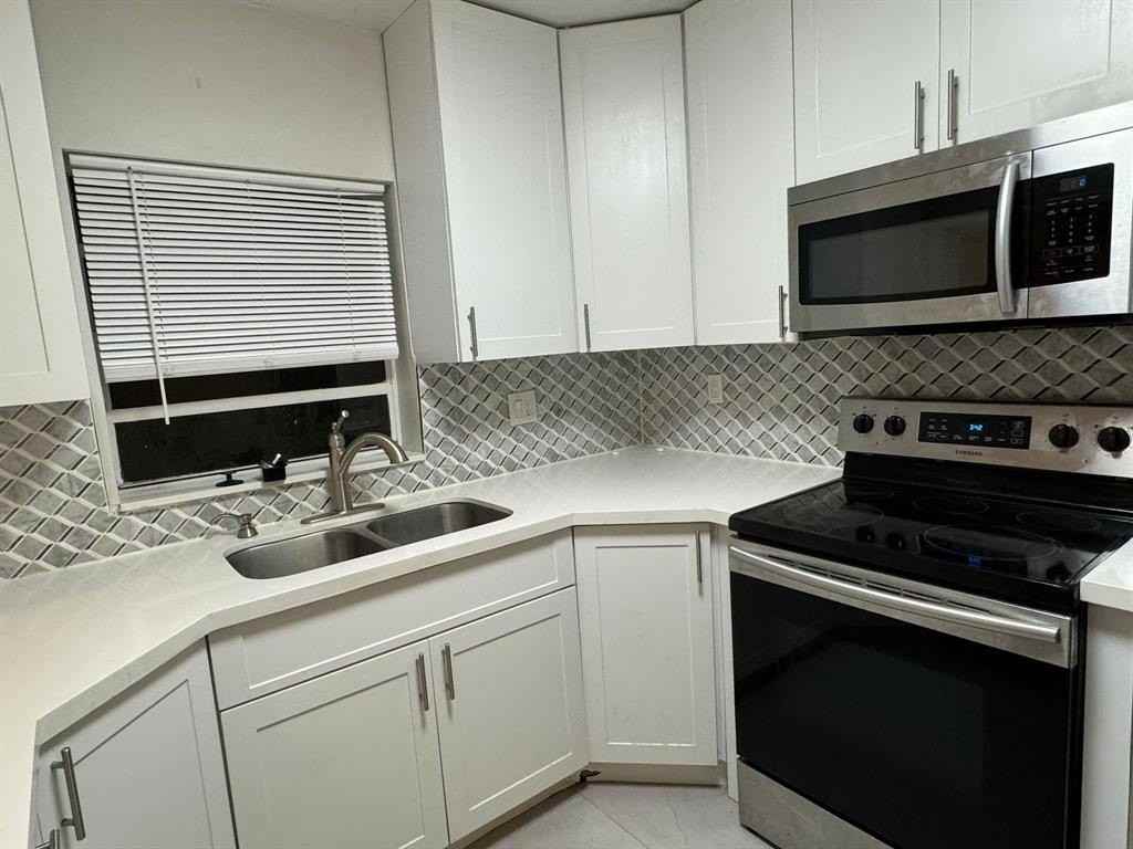 5141 Ne 4th Ave - Photo 5 of 37