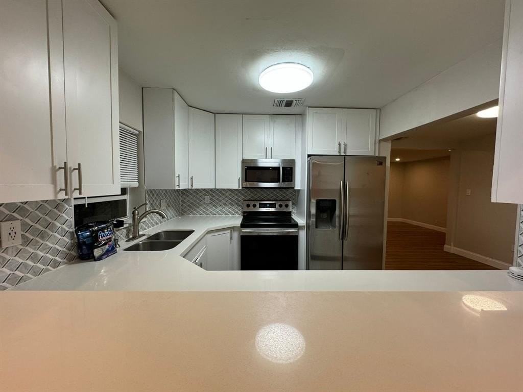 5141 Ne 4th Ave - Photo 7 of 37