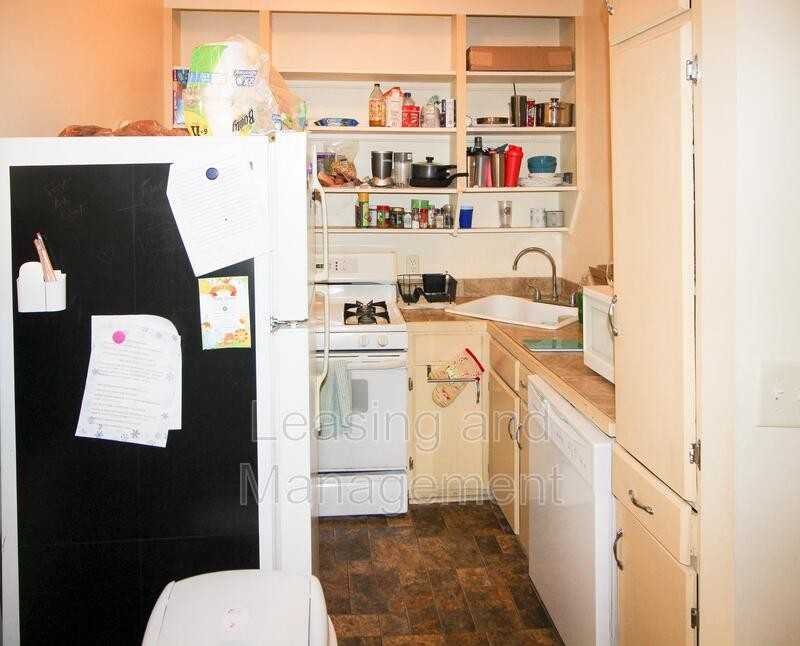 25 George St #B - Photo 5 of 13