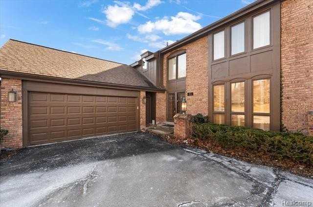 1863 Wingate Rd - Photo 2 of 33