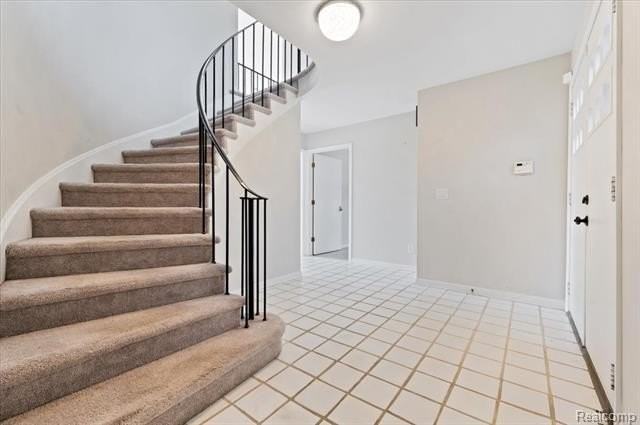 1863 Wingate Rd - Photo 3 of 33