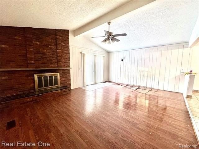 37683 Adrian Dr - Photo 3 of 17