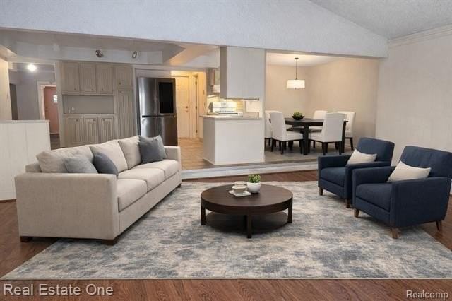 37683 Adrian Dr - Photo 5 of 17