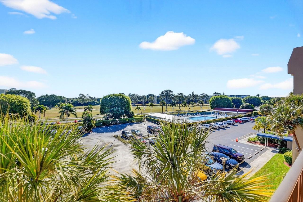 3661 Via Poinciana #410 - Photo 4 of 50