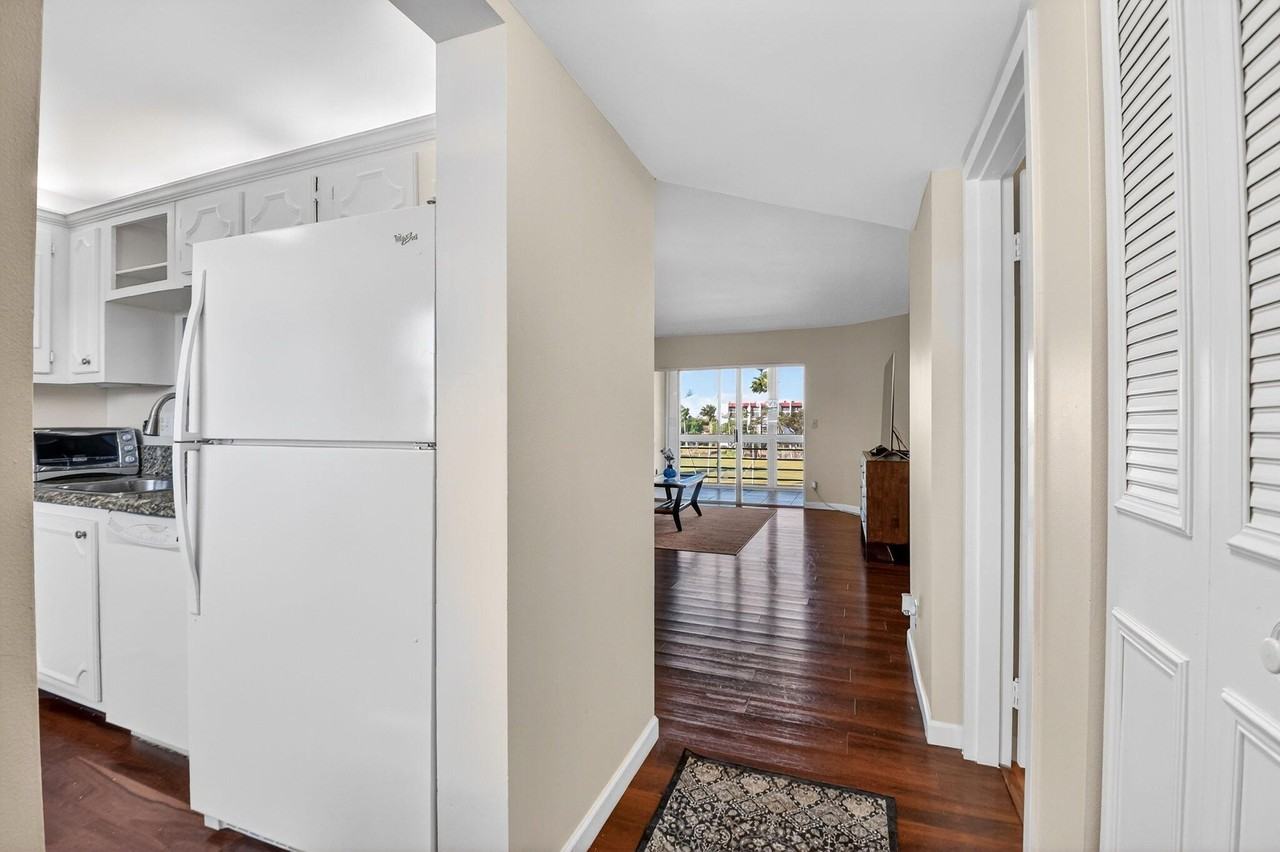 3661 Via Poinciana #410 - Photo 5 of 50