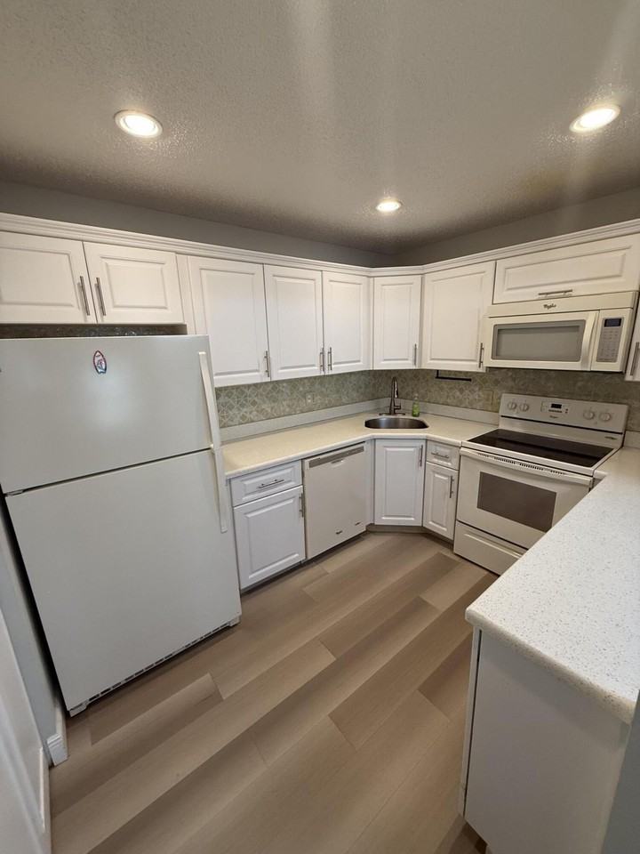 501 Shady Pine Way #C2 - Photo 7 of 14