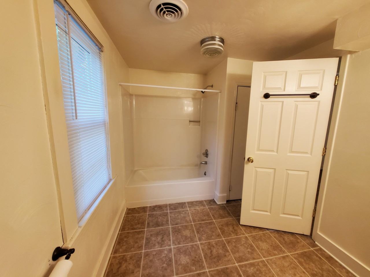 8342 Plantation Rd - Photo 2 of 9