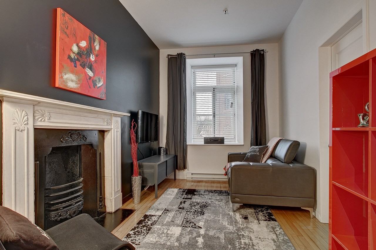 131 Rue Sainte-Anne #4 - Photo 2 of 16