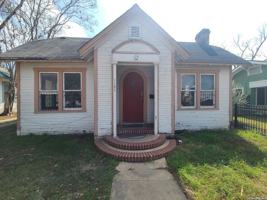 featured image of 1106 Hammond Ave