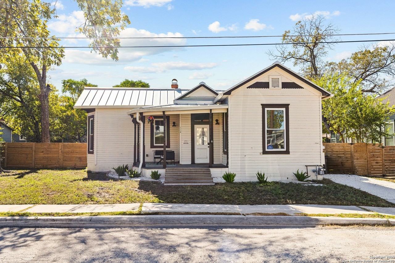 114 Omaha St - Photo 2 of 15