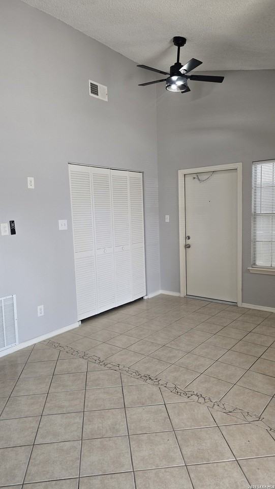 1831 W Woodlawn Ave Apt 1 - Photo 3 of 8