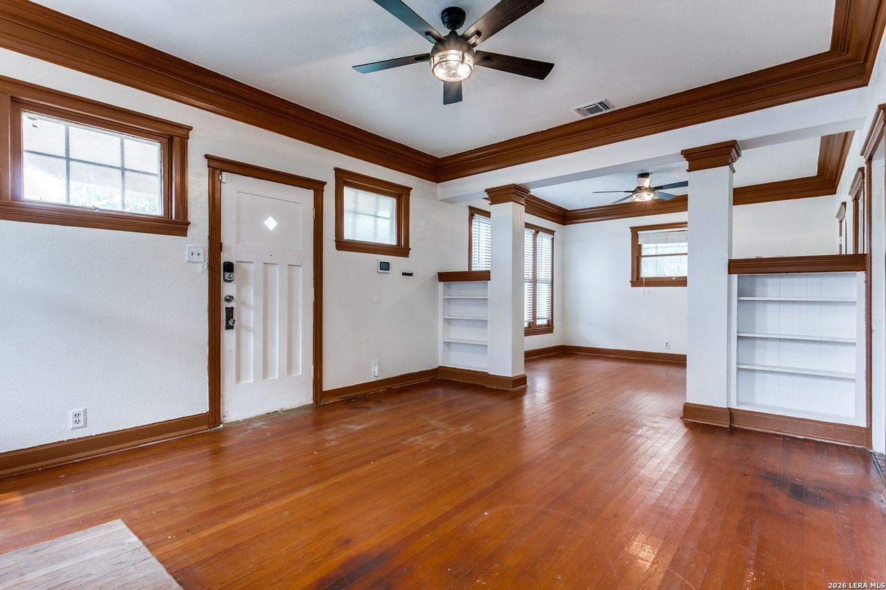 521 Kayton Ave - Photo 5 of 21