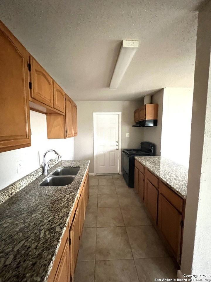 6214 Slate Valley Dr - Photo 6 of 13