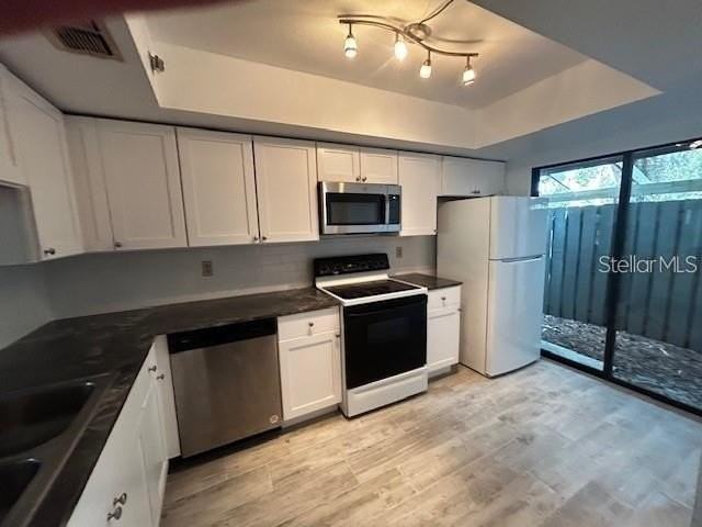 5647 Summer Side Ln #41A - Photo 2 of 28