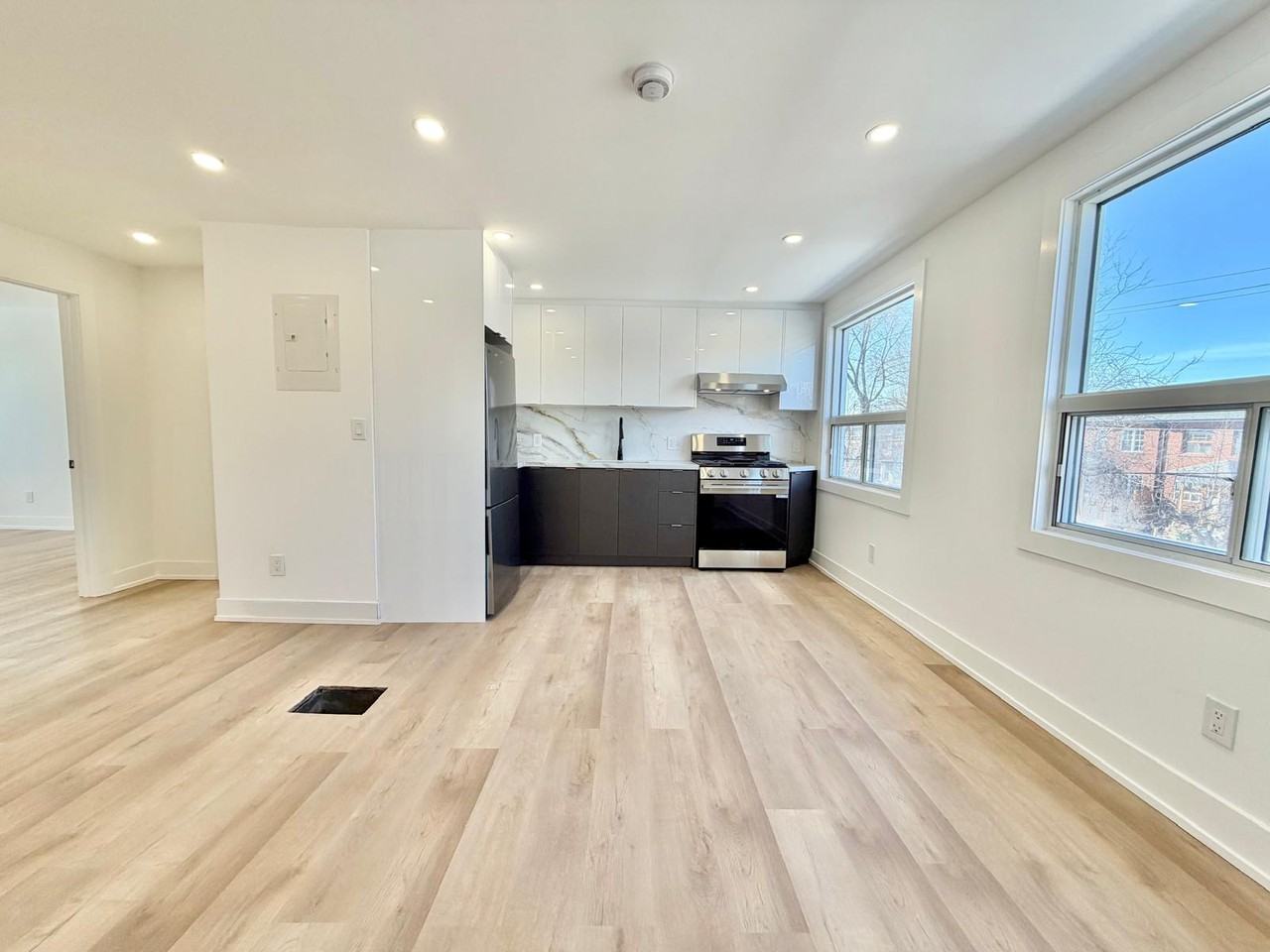 425 Whitmore Avenue - Photo 3 of 26