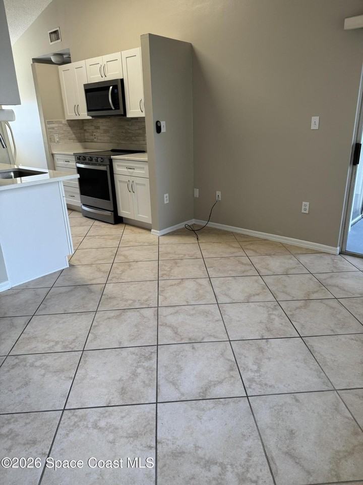 118 Beach Park Ln Unit V26 #V26 - Photo 5 of 20