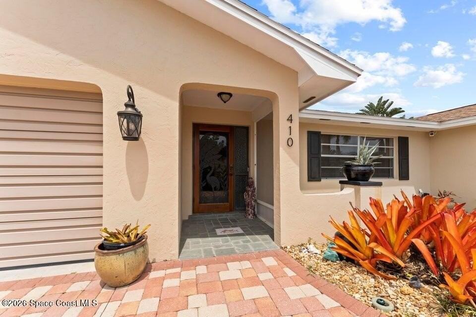 410 Surf Rd - Photo 2 of 29