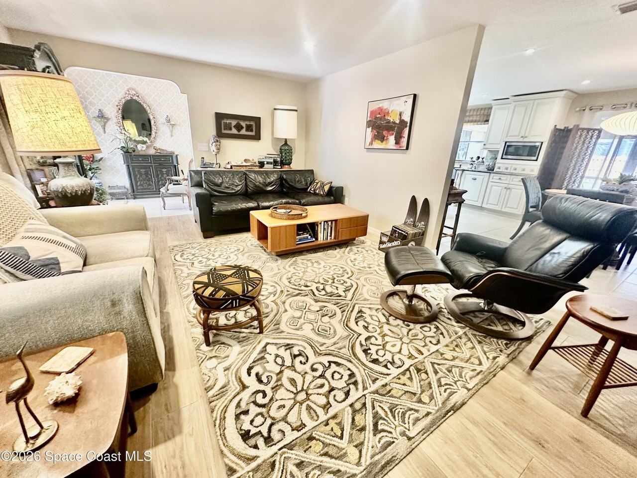 410 Surf Rd - Photo 5 of 29