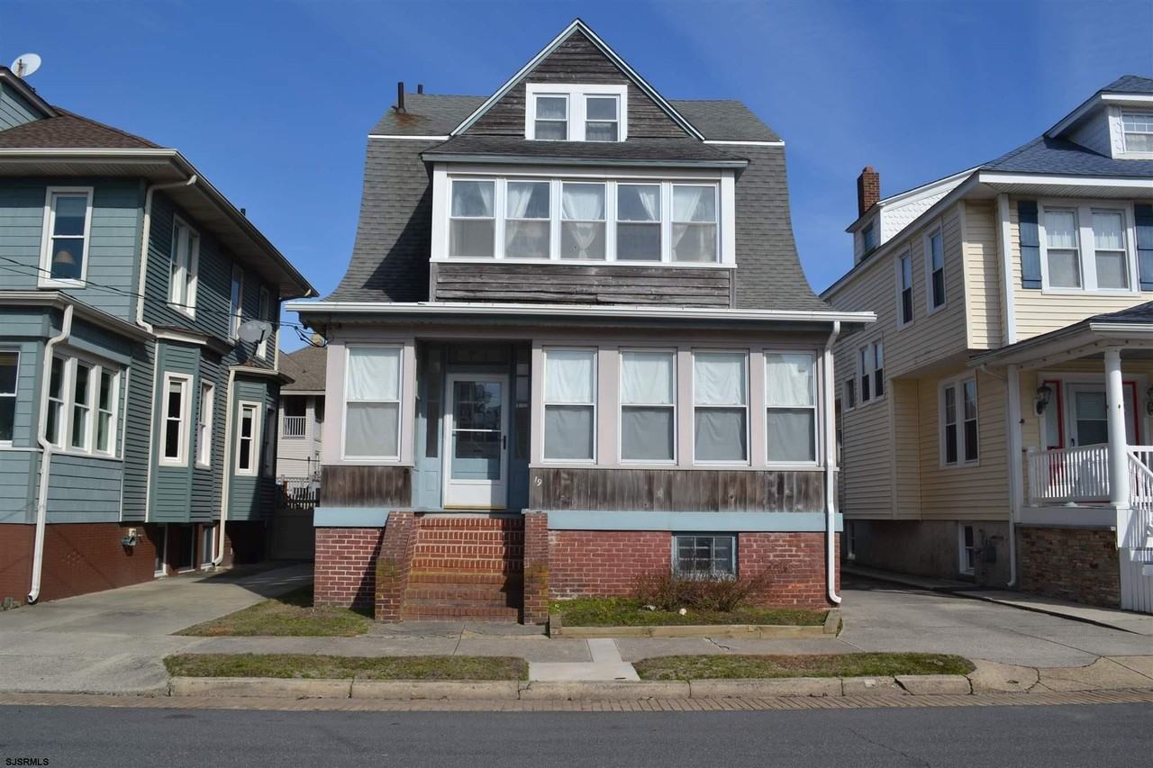 19 S Surrey Ave - Photo 2 of 23