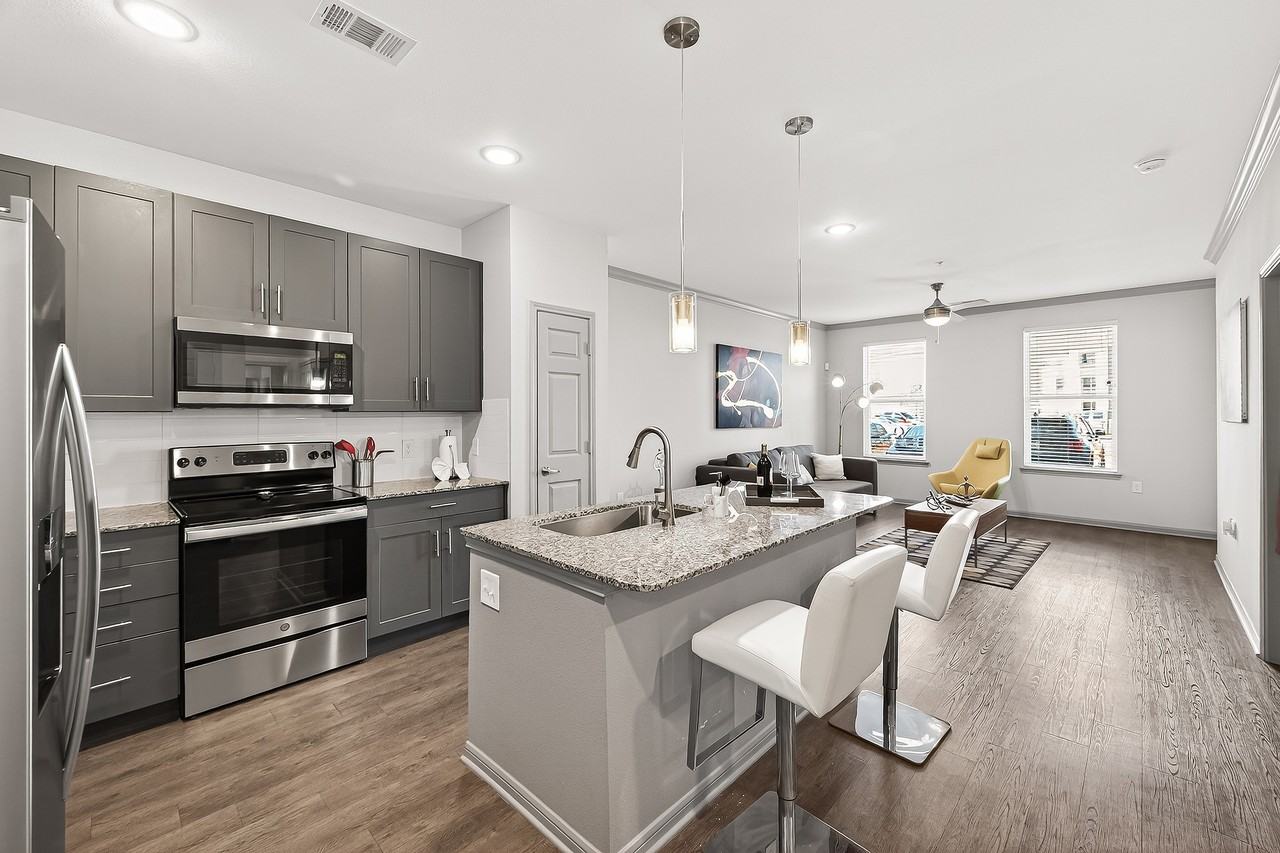 Haven at Bellaire - Photo 5 of 51