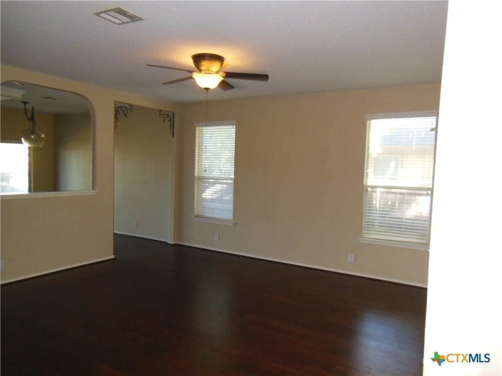 505 Starling Crk - Photo 4 of 23