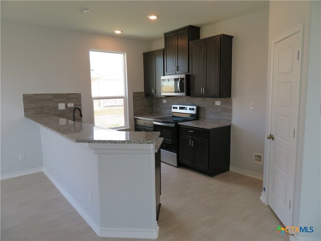 352 Blacktail Dr - Photo 7 of 34