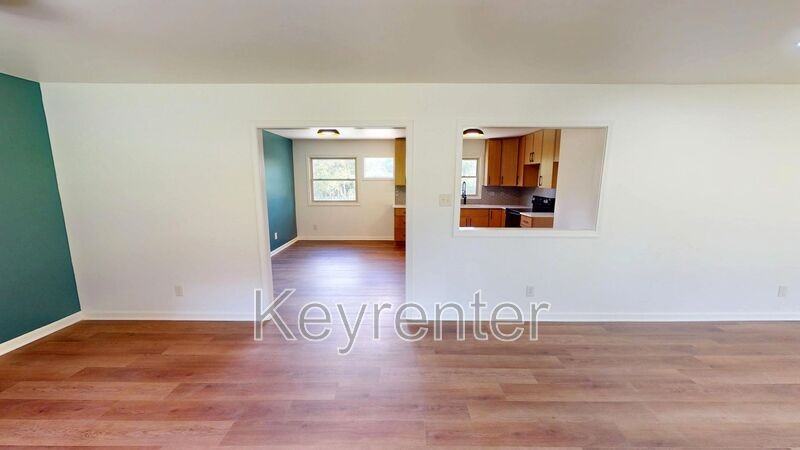 424 Bridge View Rd - Photo 4 of 18