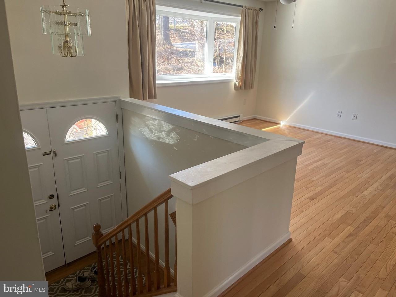 1217 Hilltop Dr - Photo 2 of 17