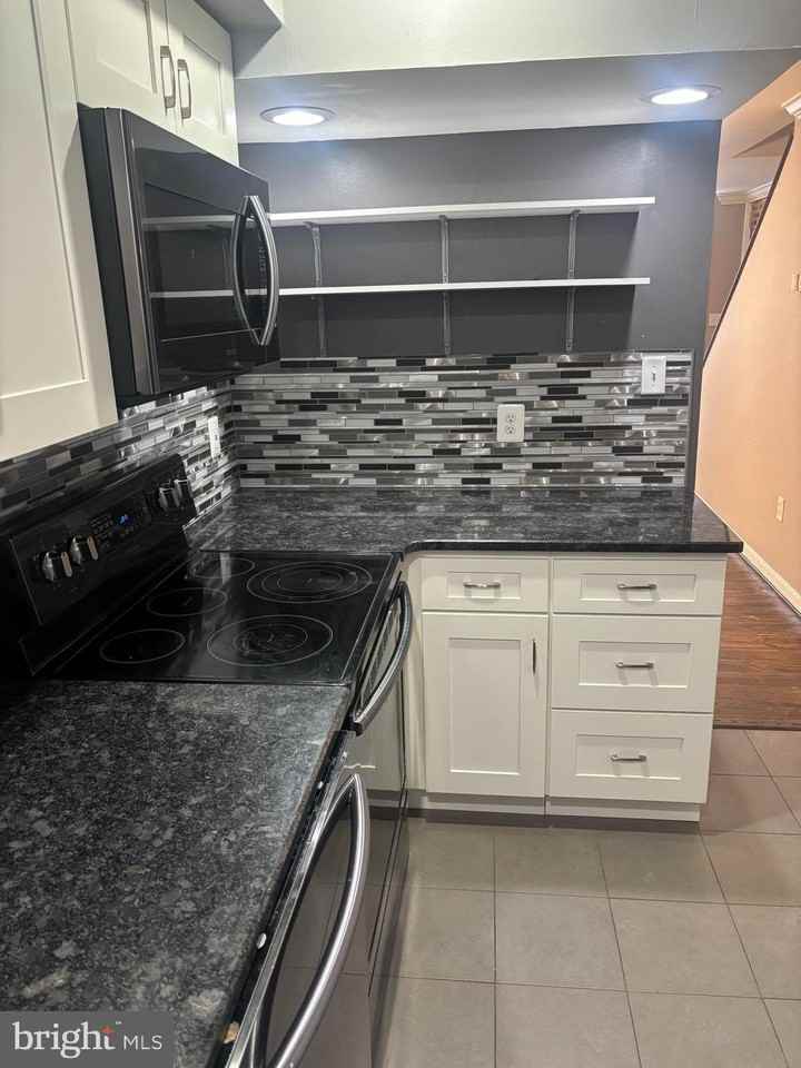 108 N Madeira St - Photo 5 of 17