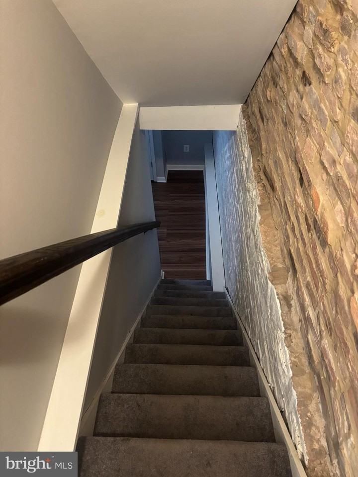 108 N Madeira St - Photo 6 of 17