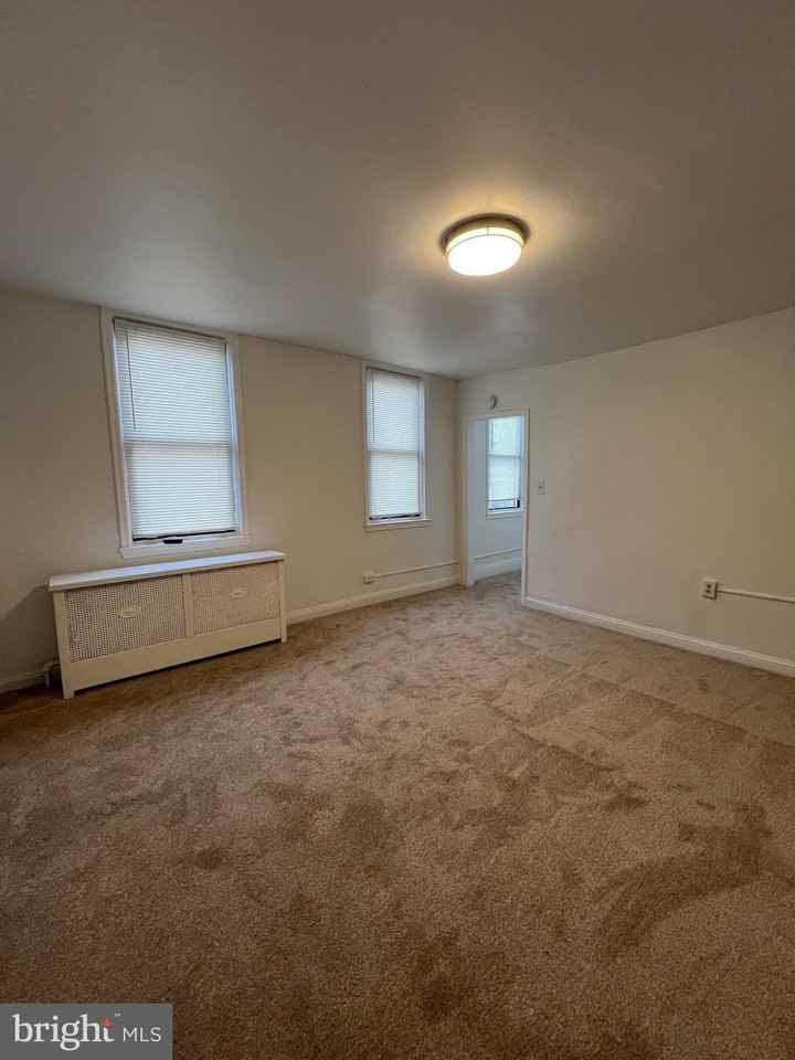 1700 S Charles St Apt 2nd - Photo 3 of 12