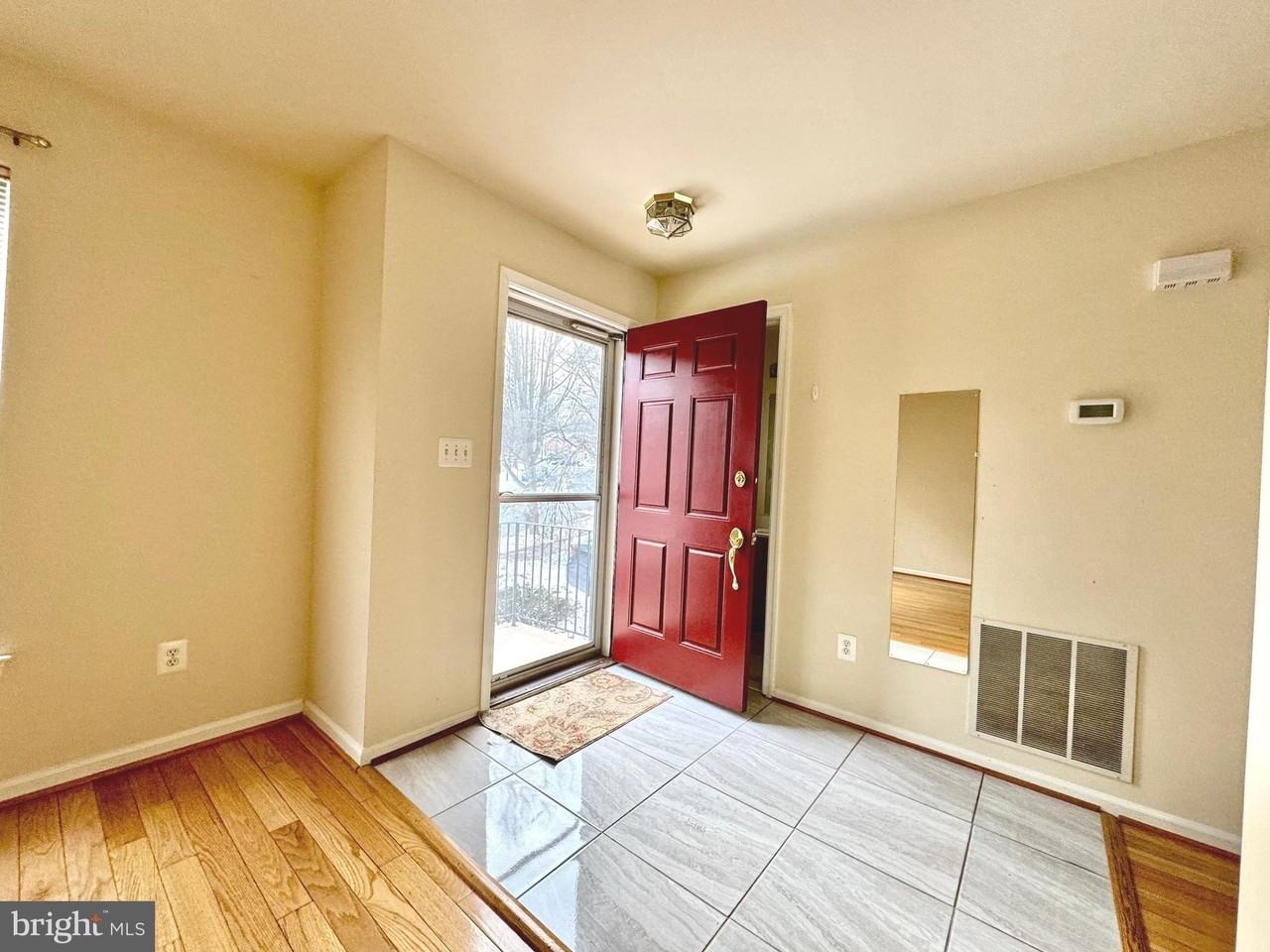 22006 Stone Pier Ln - Photo 2 of 37