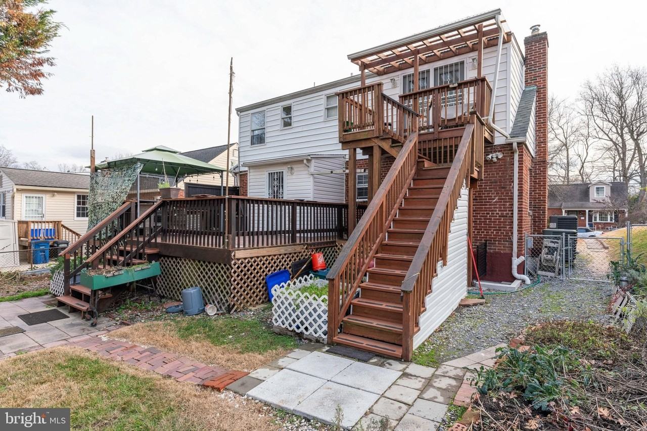 1609 Brisbane St - Photo 6 of 25