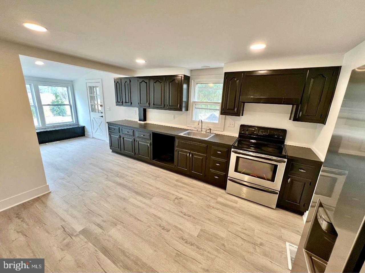 3358 Bargaintown Rd - Photo 4 of 8