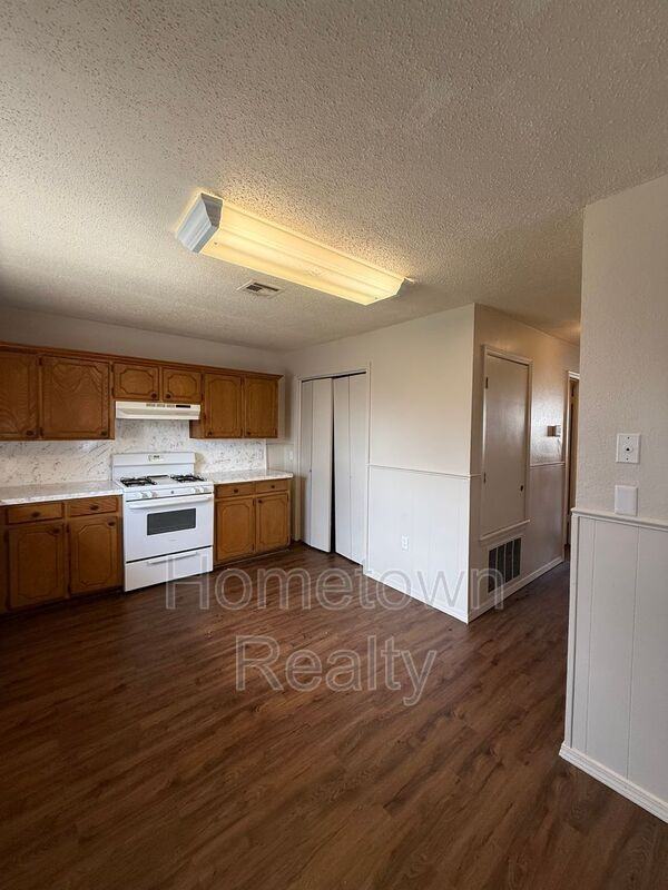 5 W Farrall - Photo 4 of 15