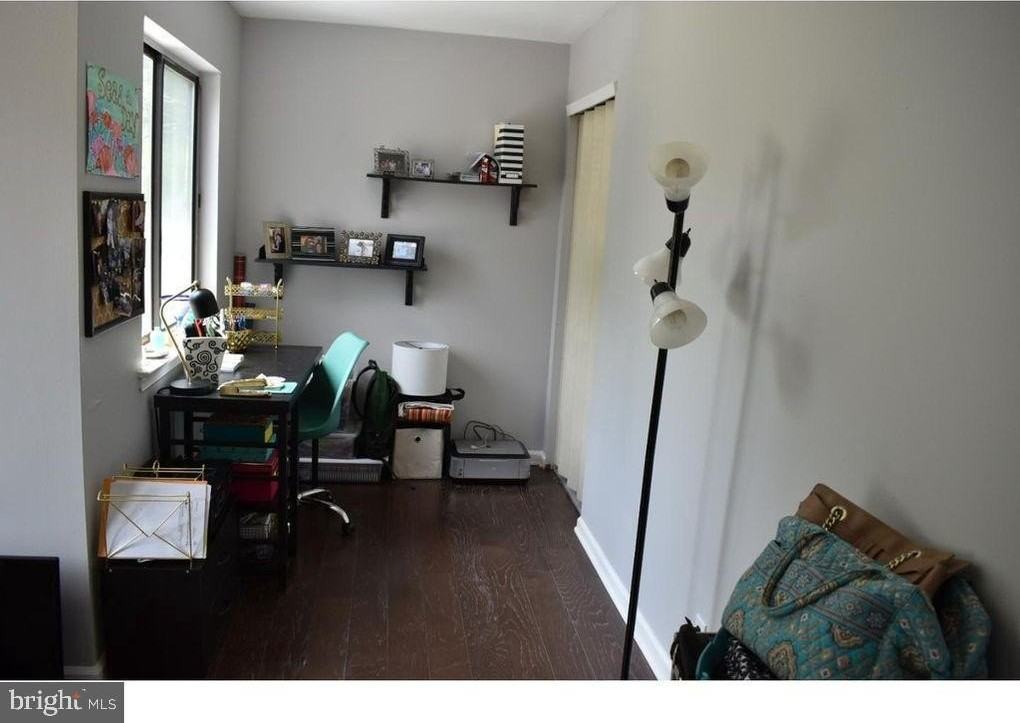 33 Buttonwood Rd - Photo 5 of 14