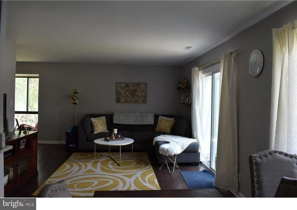 33 Buttonwood Rd - Photo 6 of 14