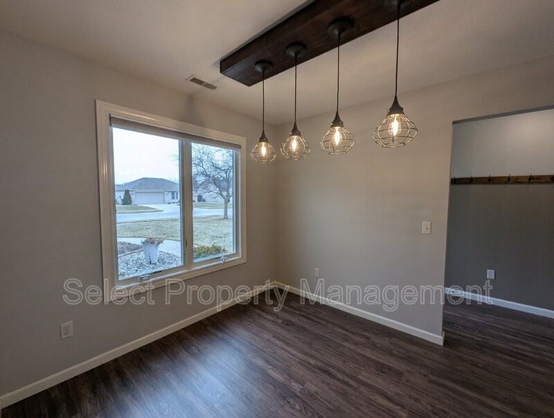 14933 Towne Gardens Dr - Photo 6 of 28