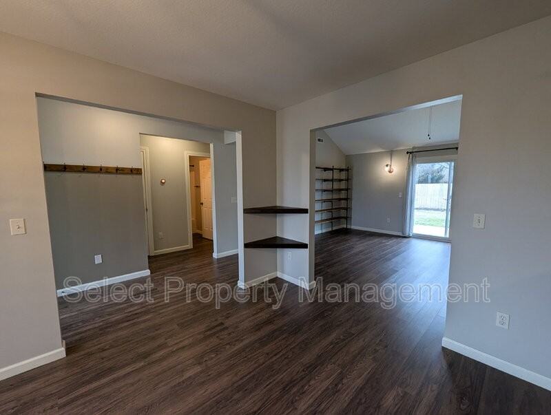 14933 Towne Gardens Dr - Photo 7 of 28