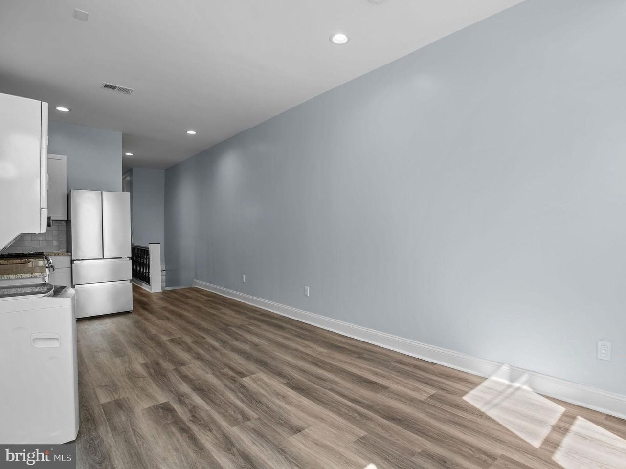 1529 N 28th St #2 - Photo 5 of 15