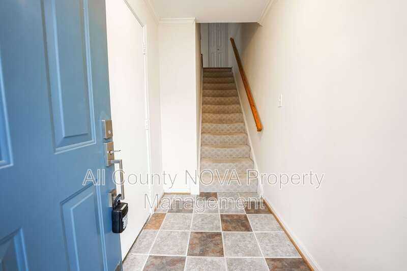 6150 Glen Eagles Ct #31 - Photo 2 of 25